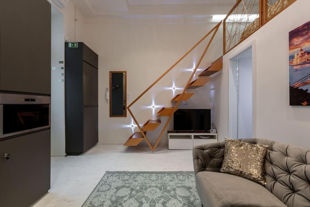 Premium Apartment By Hi5-King Street'S Luxury Budapeste Exterior foto