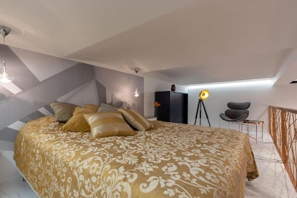 Premium Apartment By Hi5-King Street'S Luxury Budapeste Exterior foto