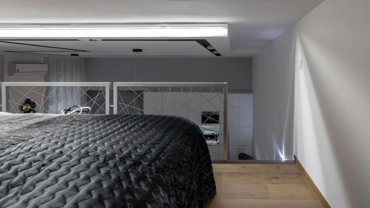 Premium Apartment By Hi5-King Street'S Luxury Budapeste Exterior foto